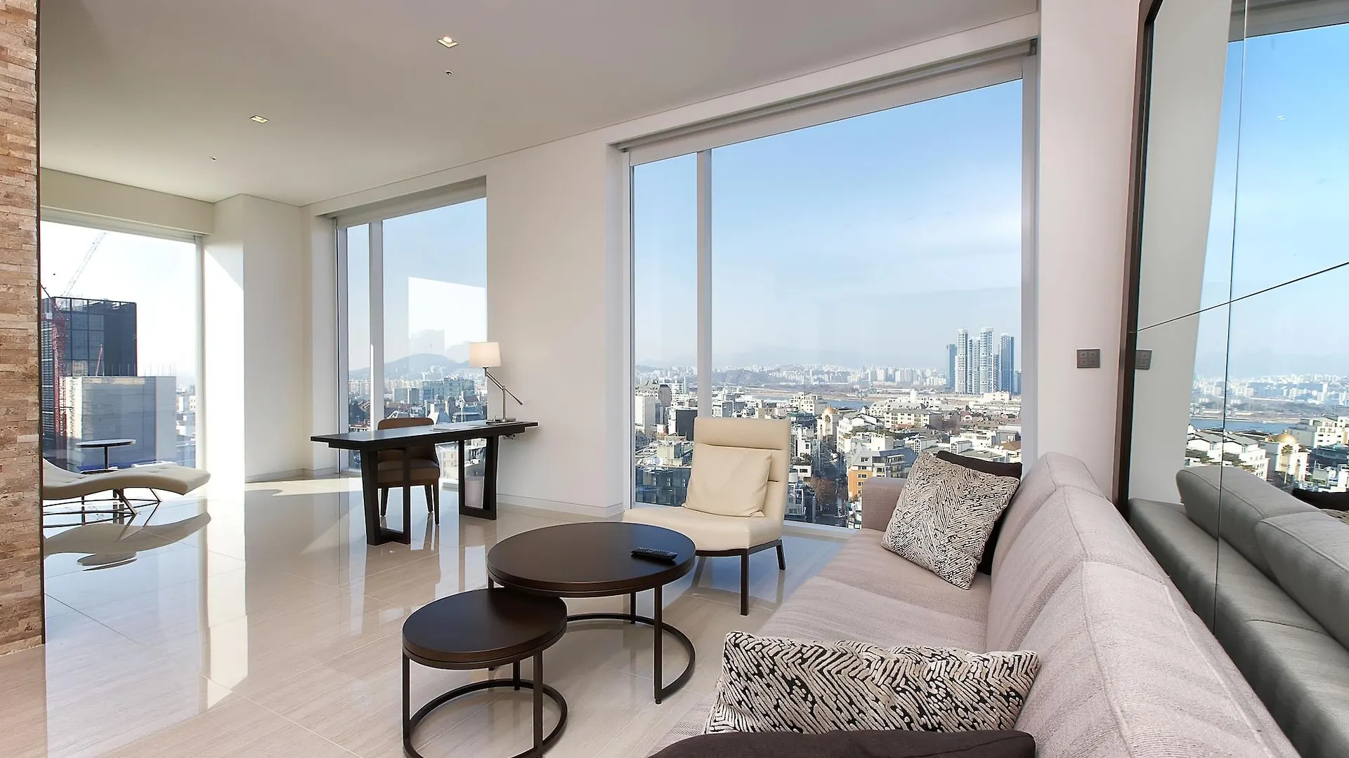 Hotel Entra Gangnam Seul 3*,
