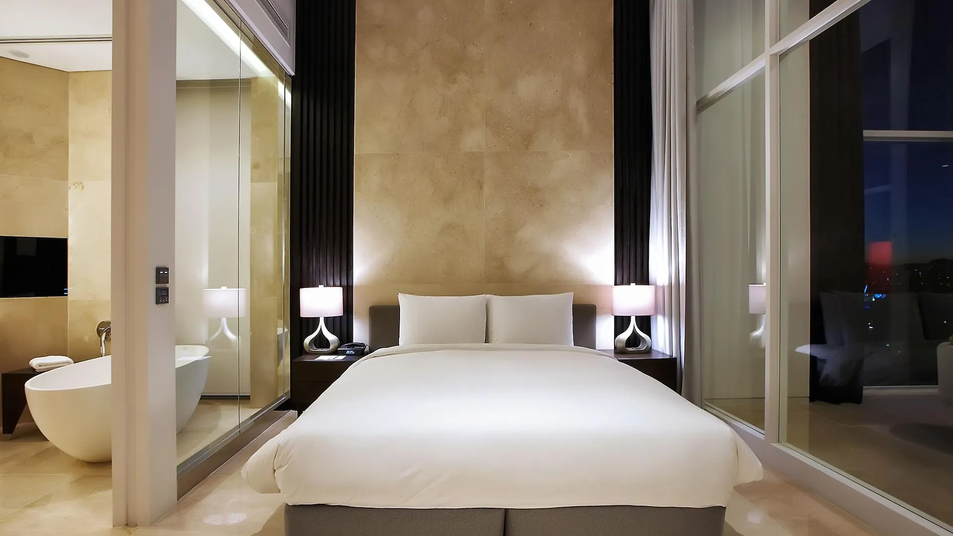 Hotel Entra Gangnam Seul 3*,